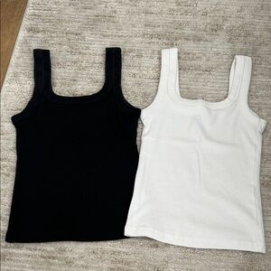 Hollister Black and White Square Neck Tank Tops